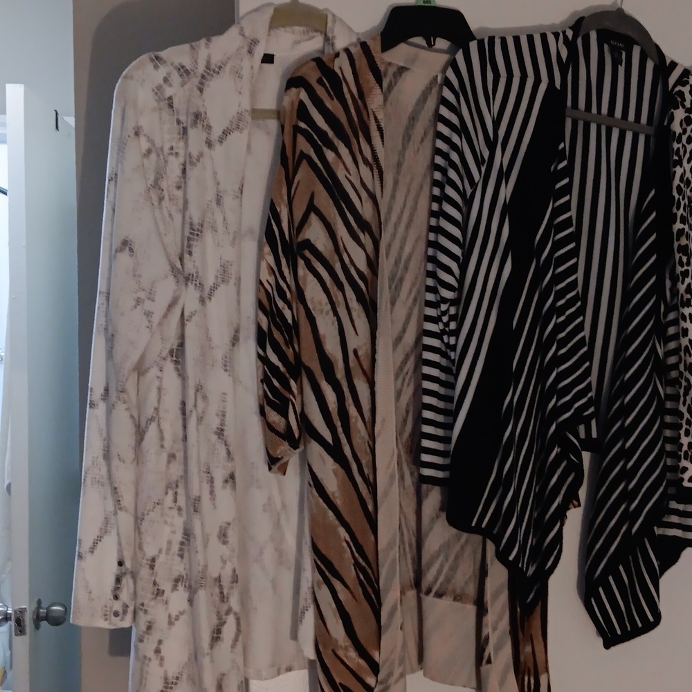 Jackets/Cover - image 1